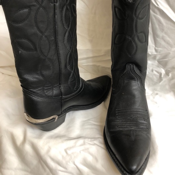 Cowboy boots - Picture 2 of 8